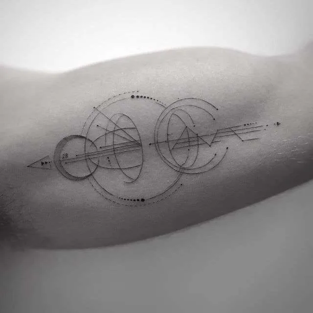 Tattoo artist Balazs Bercsenyi black minimalistic abstraction tattoo | Тату мастер Balazs Bercsenyi черно-белые минималистические абстрактные тату